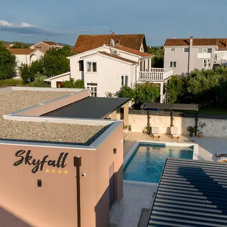 Villa Skyfall